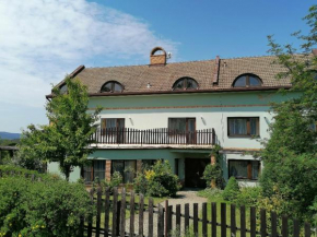 Гостиница Otevřená Náruč Pension  Летовице